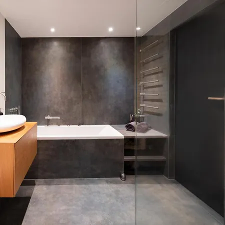 Ocean View In First Row. Architectural Pearl 德拉戈