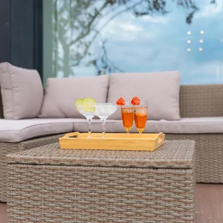 Ocean View In First Row. Architectural Pearl * Dragor