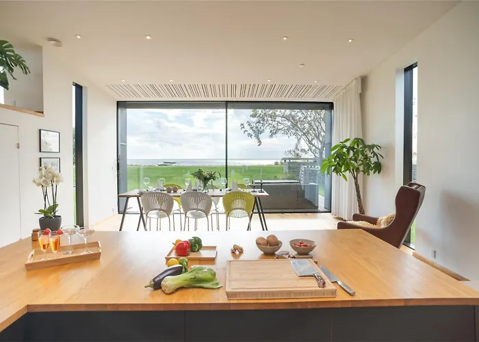 Ocean View In First Row. Architectural Pearl *