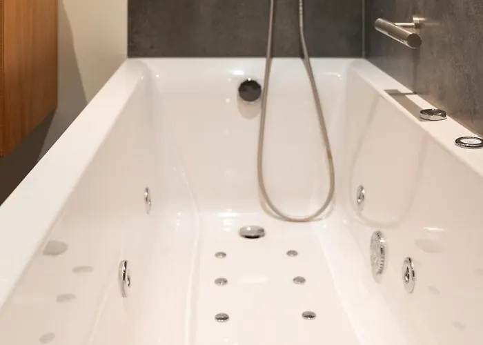 아파트 Ocean View In First Row. Architectural Pearl