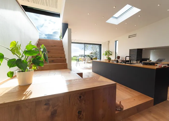 아파트 Ocean View In First Row. Architectural Pearl *