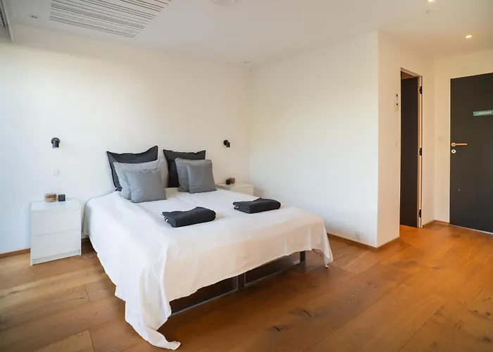 Ocean View In First Row. Architectural Pearl * 드라고